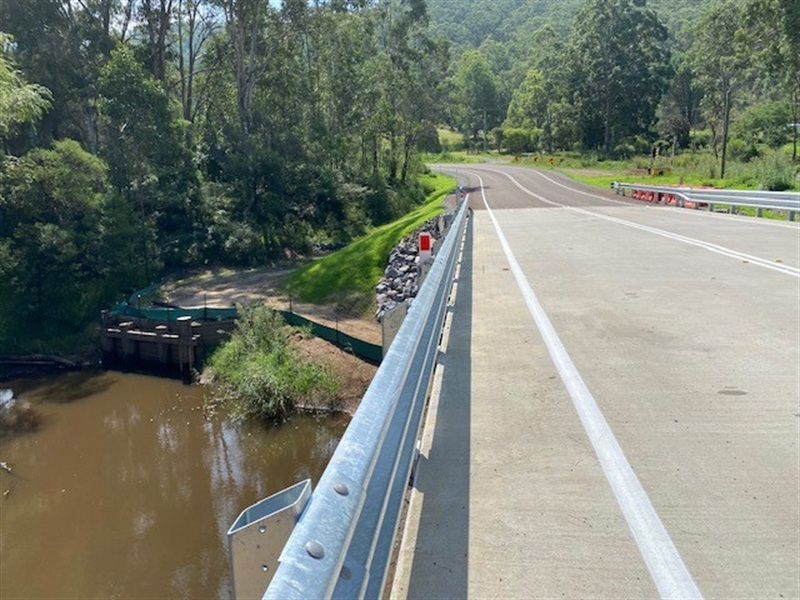 Paynes Crossing Bridge - View to Wollombi side of bridge